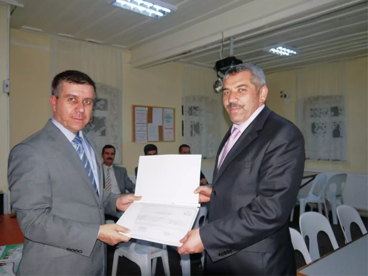 Edremit\'te Öğretmenler Arapça Kursuna Akın Ettiler