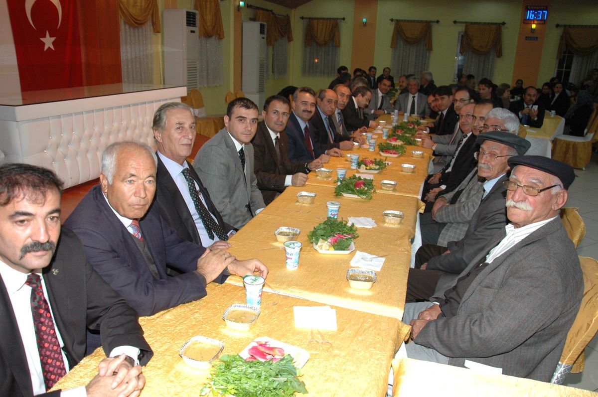Elbistan\'da Muharrem İftarı