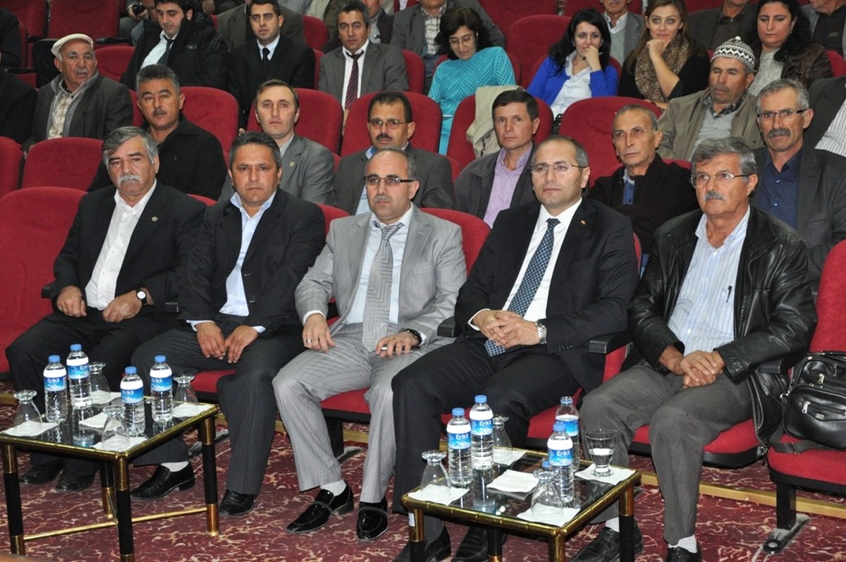 Gördes\'te "Meyve Yetiştiriciliği" Konulu Konferans Düzenlendi