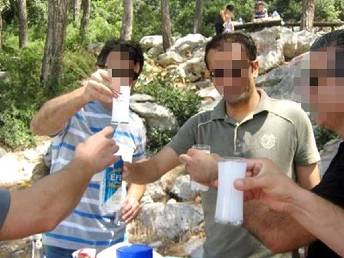 Piknikte Alkol Alan Öğretmenlere İnceleme