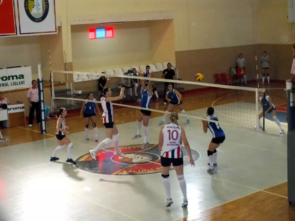 Salihli Belediyespor'da Hedef Çeyrek Final