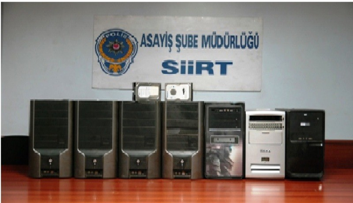 Siirt\'te İnternet Kafelere \'Yasadışı Bahis\' Baskını