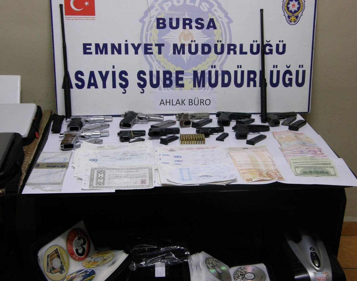 Yurttan Kaçan Çocukları Gazinoda Fuhuşa Sürüklediler