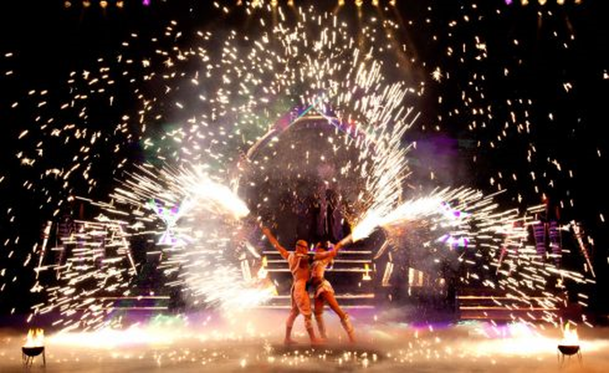 "Ateşin Mucizesi" Tim Show Center\'da