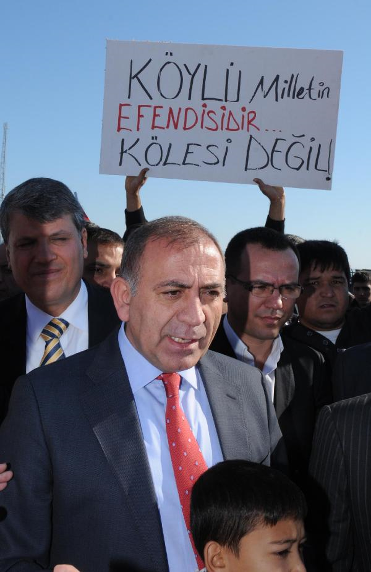 "Adana\'da Suriyelilere Silahlı Eğitim Veren Kamp mı Var?"