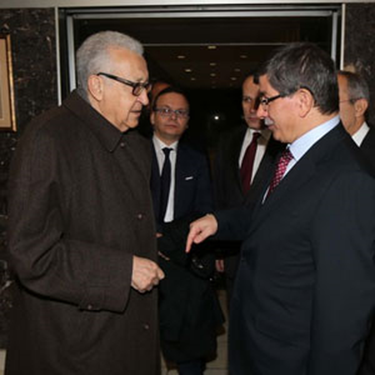 Davutoğlu, BM ve Arap Birliği Suriye Özel Temsilcisi El-İbrahimi ile Görüştü (Fotoğraflı