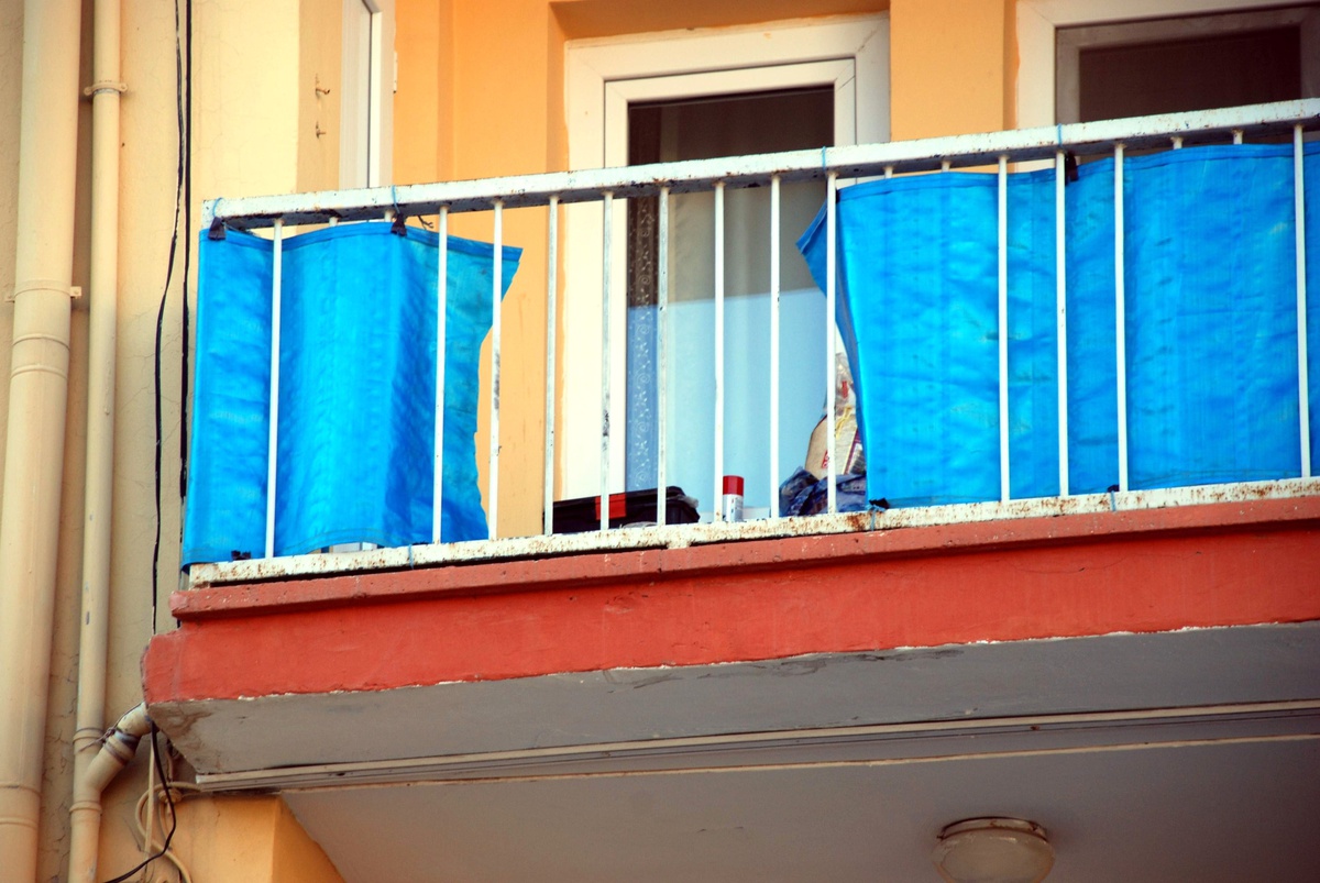 Polis Lojmanında Bomba Şoku