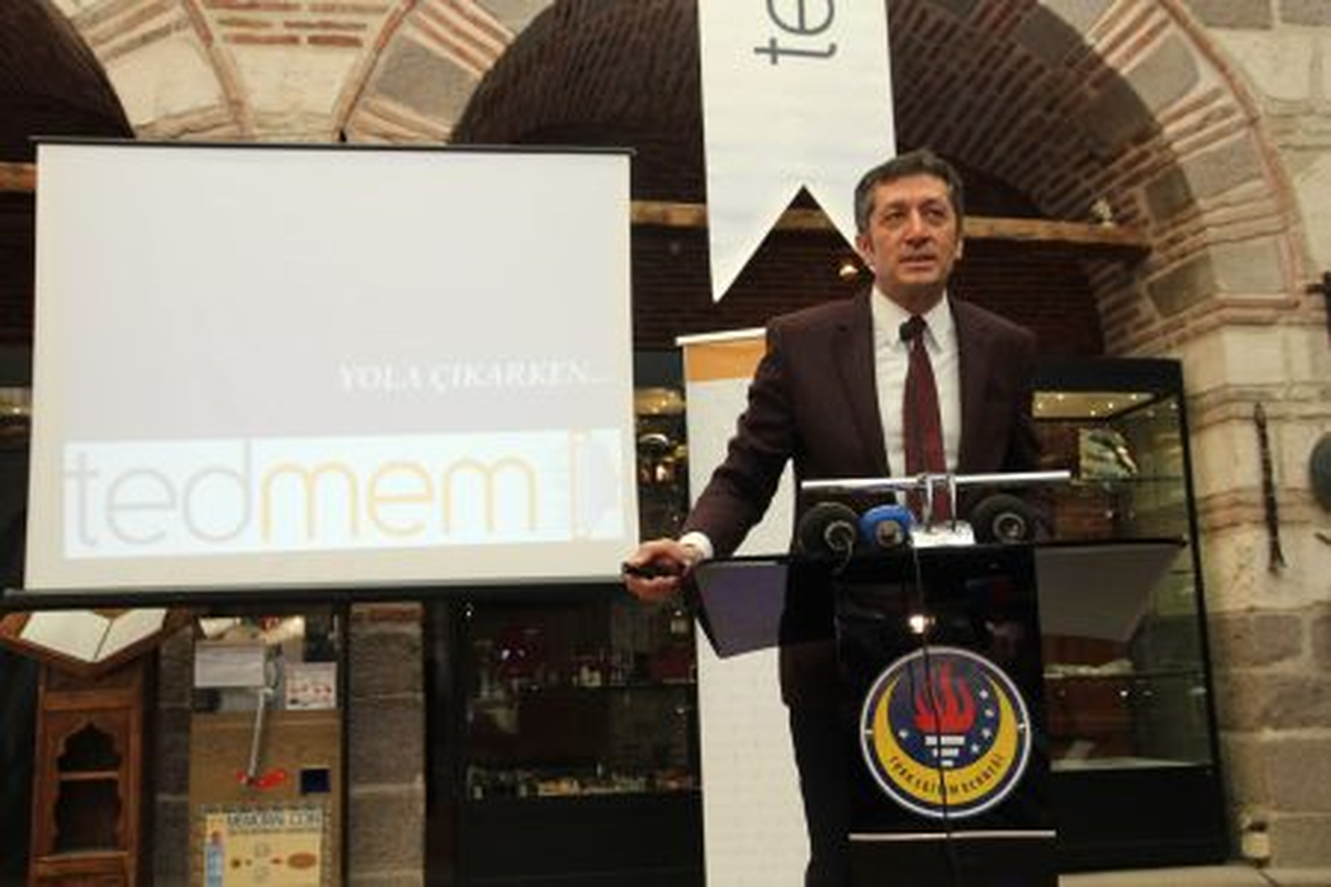 Eğitim Dünyasının En Yeni ve Parlak Işığı