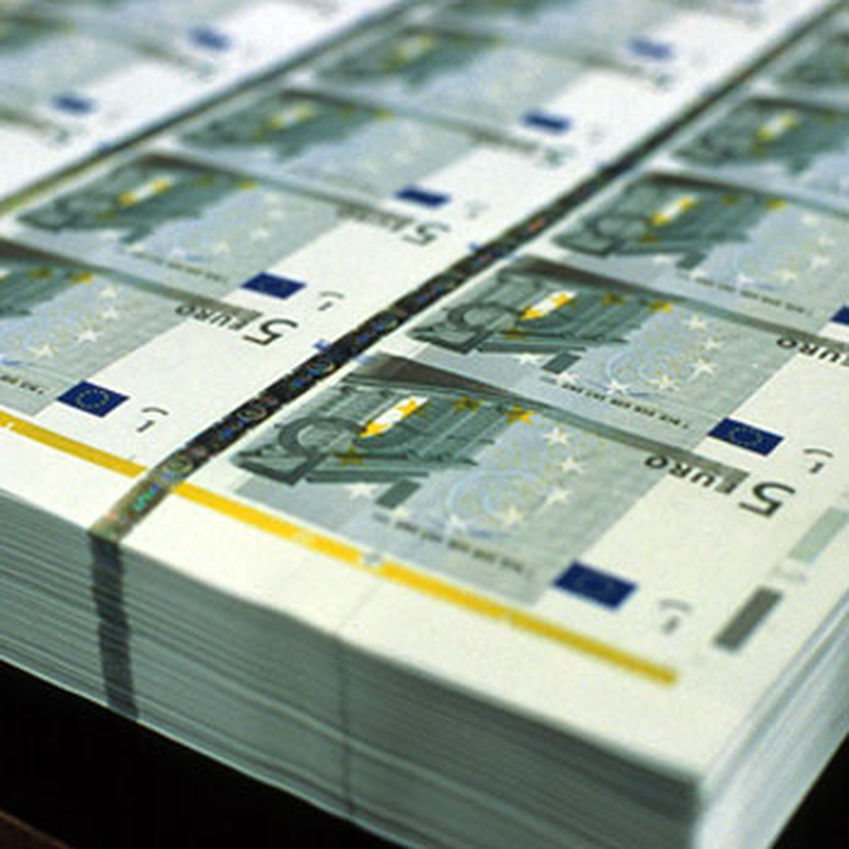Hollanda\'da Uyuşturucu Operasyonu