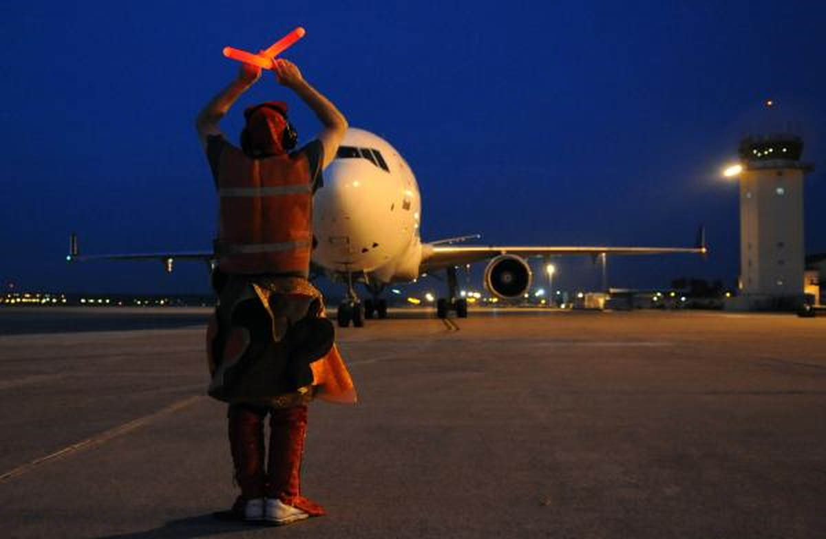 İncirlik\'te Hindi Kostümlü Asker Sürprizi