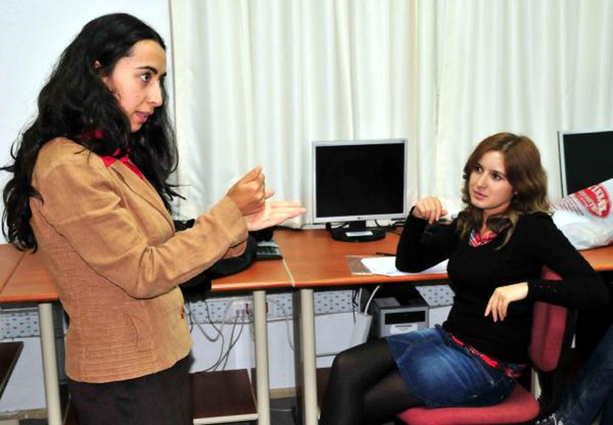 İşaret Dilini Öğreniyorlar