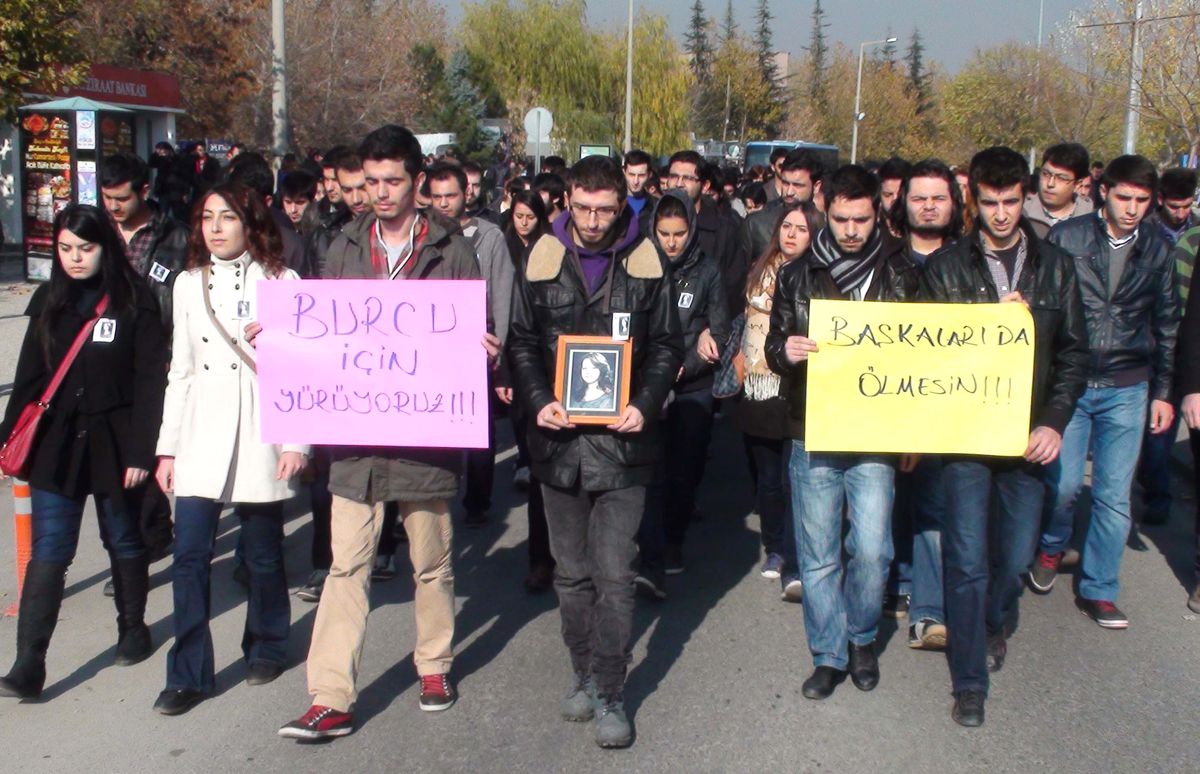 Kayseri\'de Üniversite Öğrencisinin Kazada Ölmesi