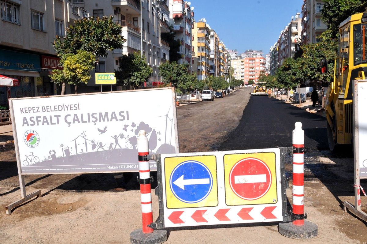 Kepez Belediyesi\'nde Asfalt Çalışmaları