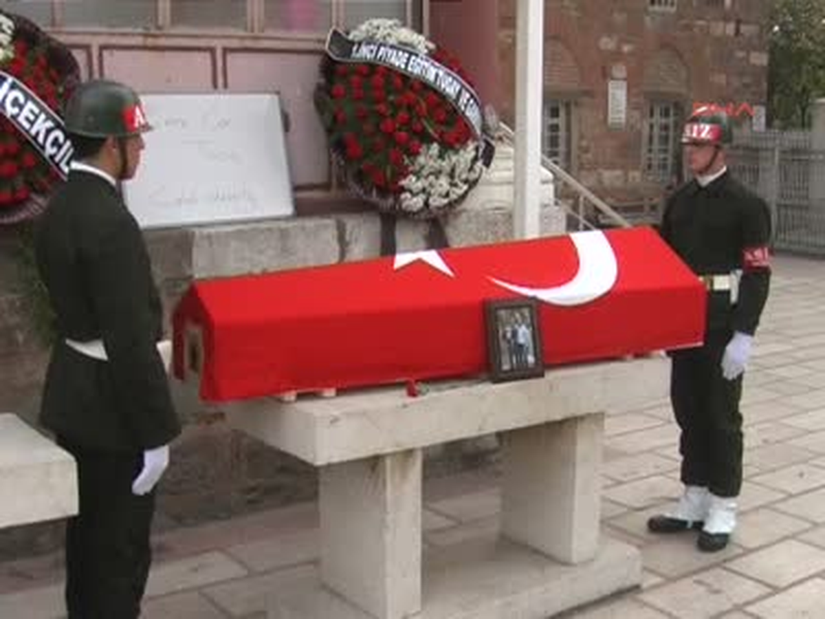 Manisa Bedelli Askerlik İstemedi, Nöbette İntihar Etti Bedelli Askerlik İstemedi, Nöbette İntihar...