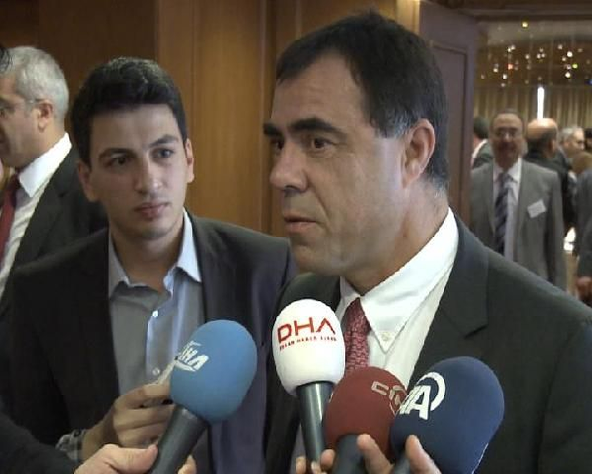 "UEFA\'dan İstifamın Fenerbahçe ile Alakası Yok"