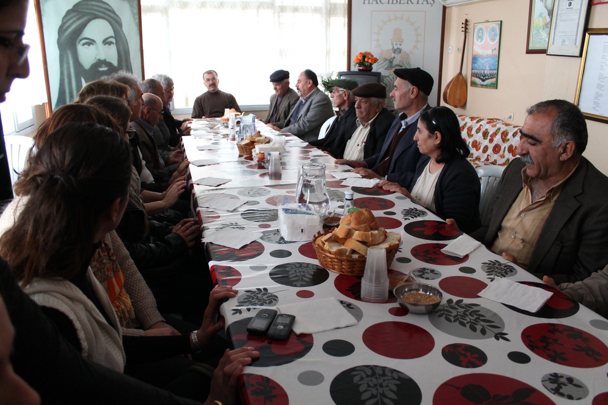 Selçuk\'ta Alevi Vatandaşlar Matem Ayında Bir Araya Geldi