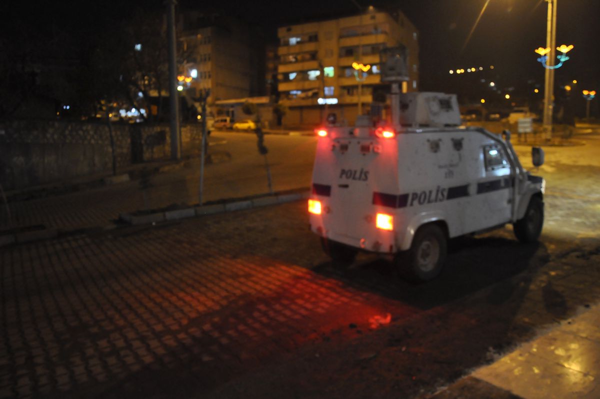 Şırnak Merkez ve İlçelerde Olaylar Çıktı