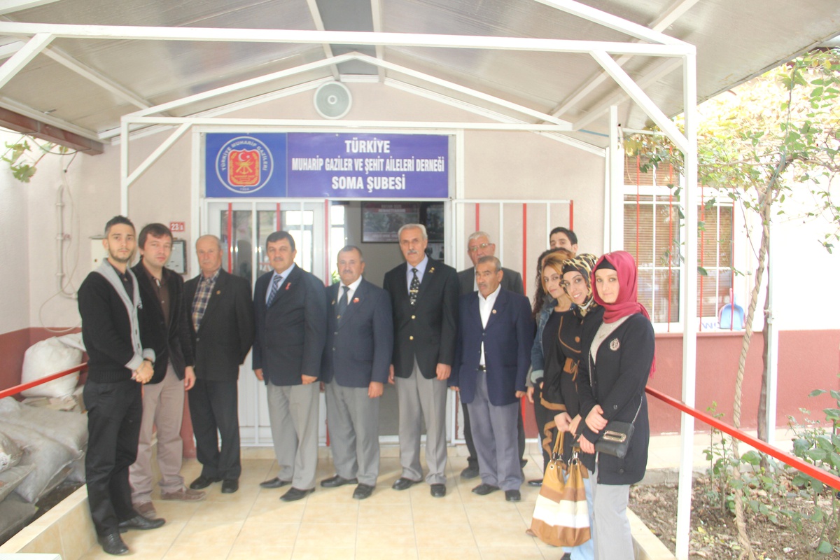 Soma Ak Gençlik, Gazilere Sahip Çıkıyor