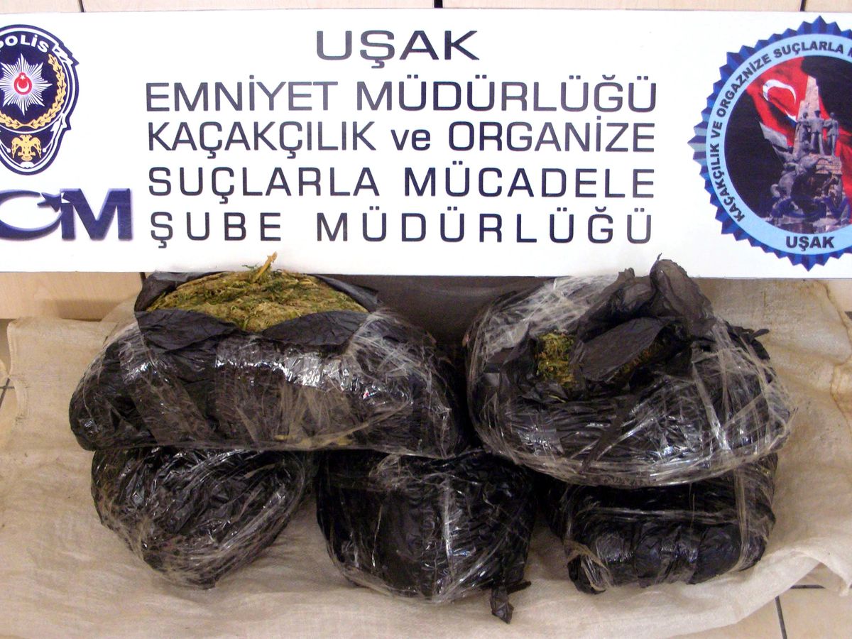 Uşak Polisi Kaçakçılara Göz Açtırmıyor