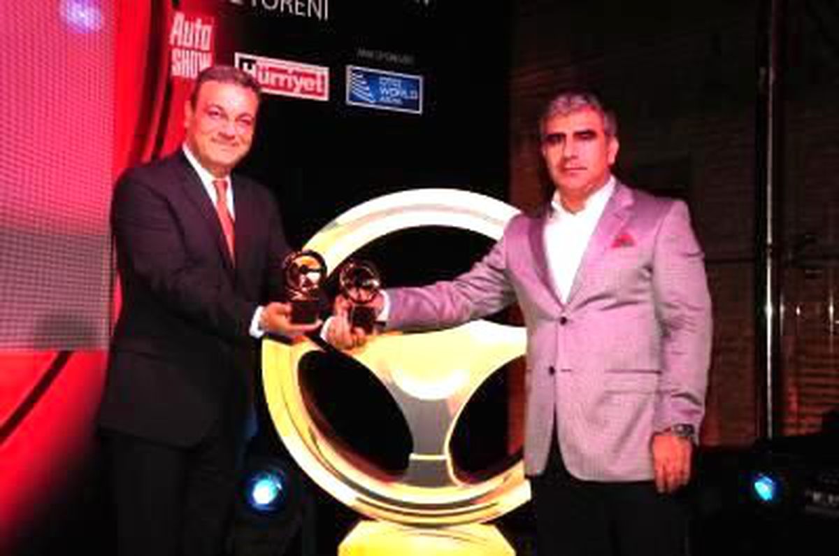 Yeşil Direksiyon Toyota Yaris Hybrid'in Oldu!