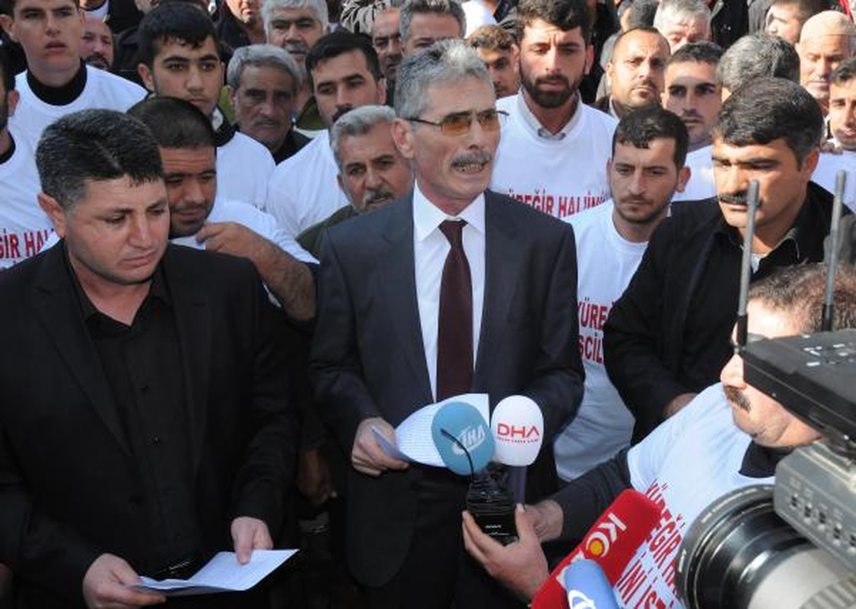 Adana\'da Hal Esnafı Açlık Grevi Başlattı