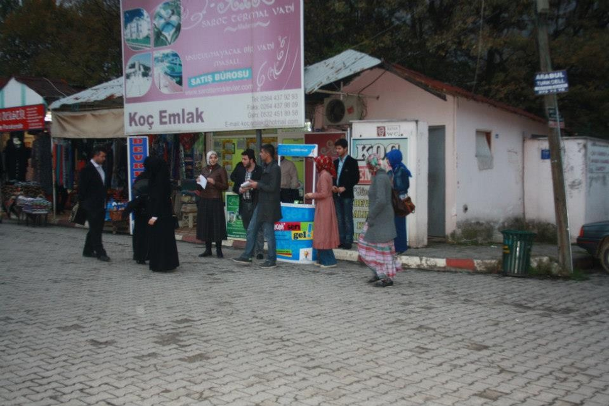 AK Parti Gençlik Kolları Çalışmaya Devam Ediyor