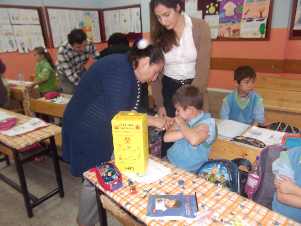 Alaplı Kasımlı İlkokulu Öğrencileri Aşılandı