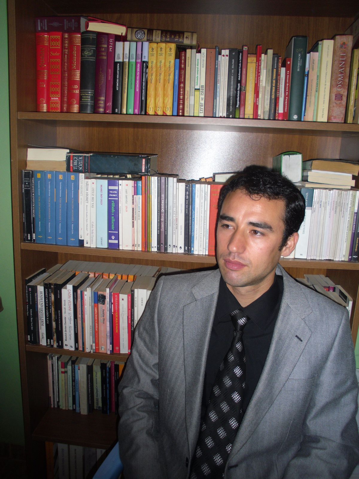 Eğitim-Bir-Sen\'den Kılık Kıyafet Yönetmeliğine Tepki