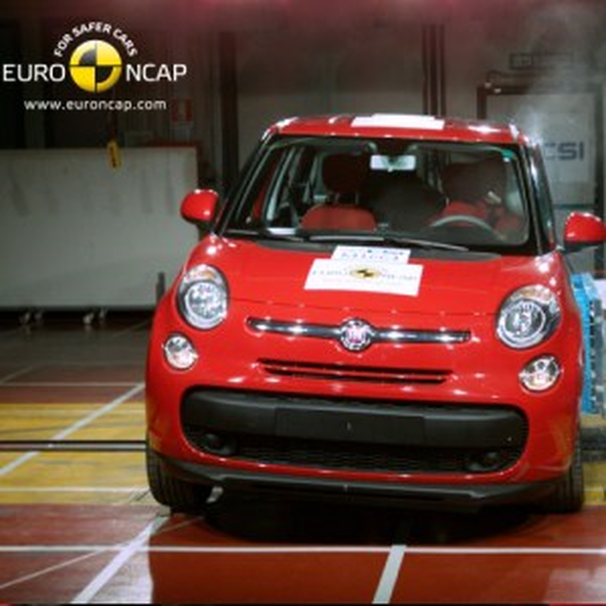 Fiat 500L'ye Euro NCAP'ten 5 Yıldız