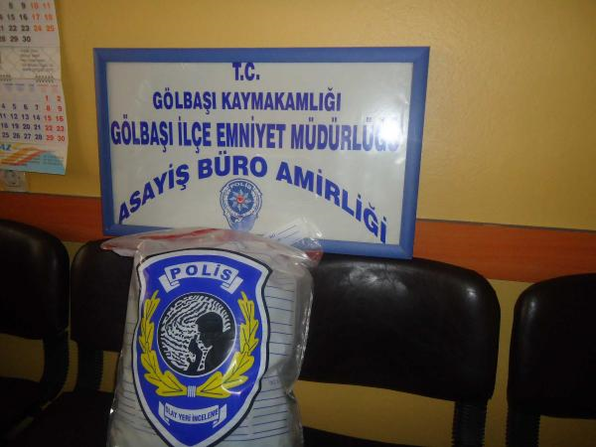 Gölbaşı\'nda Esrar Operasyonu: 2 Gözaltı