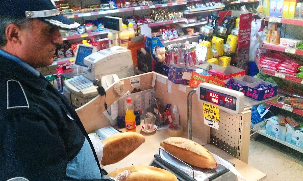 İzmit Zabıtası Ekmek Denetiminde