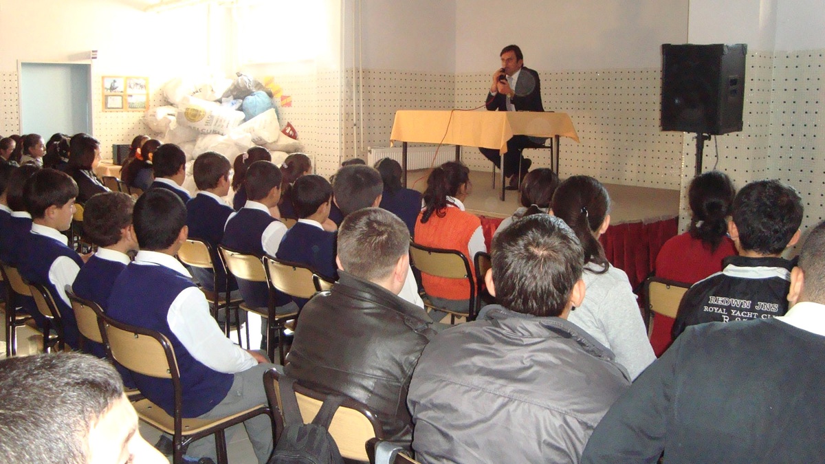 \'Kariyer Günü\'nün İlk Konuğu Başkan Gökce Oldu