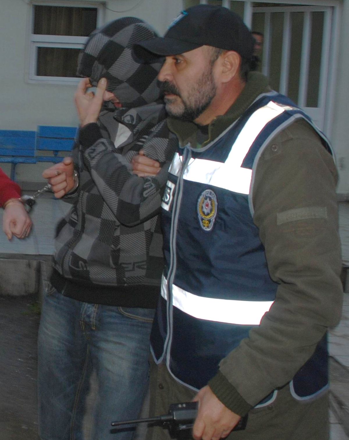 Katil Zanlısı Suçunu İtiraf Edince, 4 Yıldır Tutuklu Genç Serbest Bırakıldı