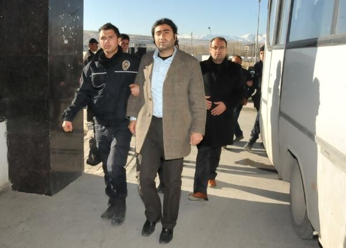 KCK Operasyonu: 8 Kişi Tutuklandı