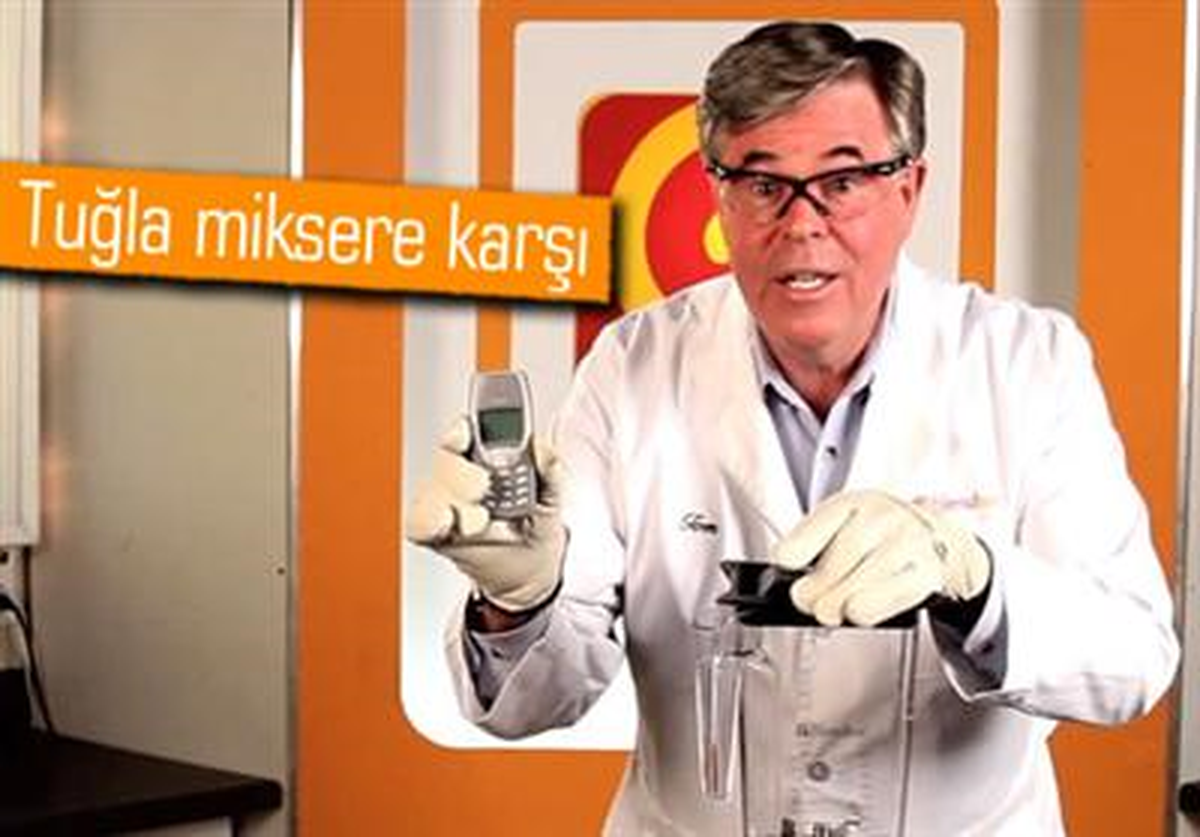 Nokia 3310 Karıştırıcıya Girerse...