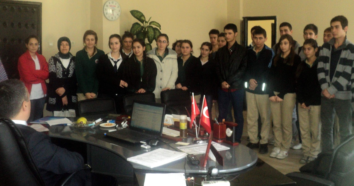 Sağlık Meslek Lisesi Öğrencileri Almanya ve Letonya\'ya Gidecek