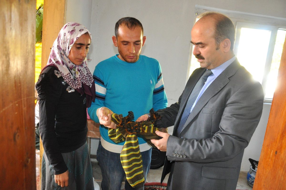 Siirt Valisi Ahmet Aydın\'dan Toprak Ailesine Yardım Eli