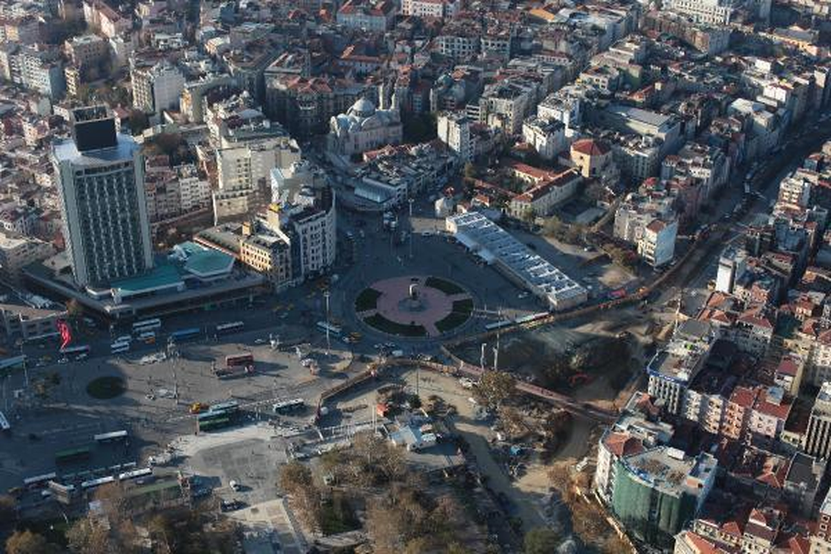 Taksim Meydanı\'ndaki Çalışmalar Havadan Böyle Görüntülendi