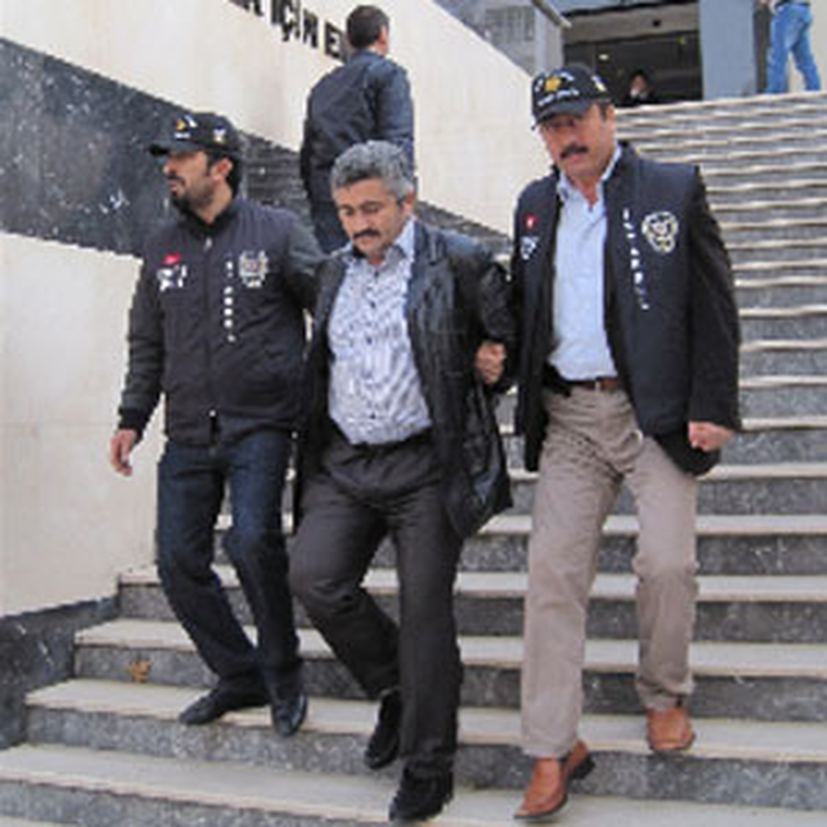 Tartıştığı Kişiyi Keserle Yaraladı, 10 Yıl Sonra Yakalandı