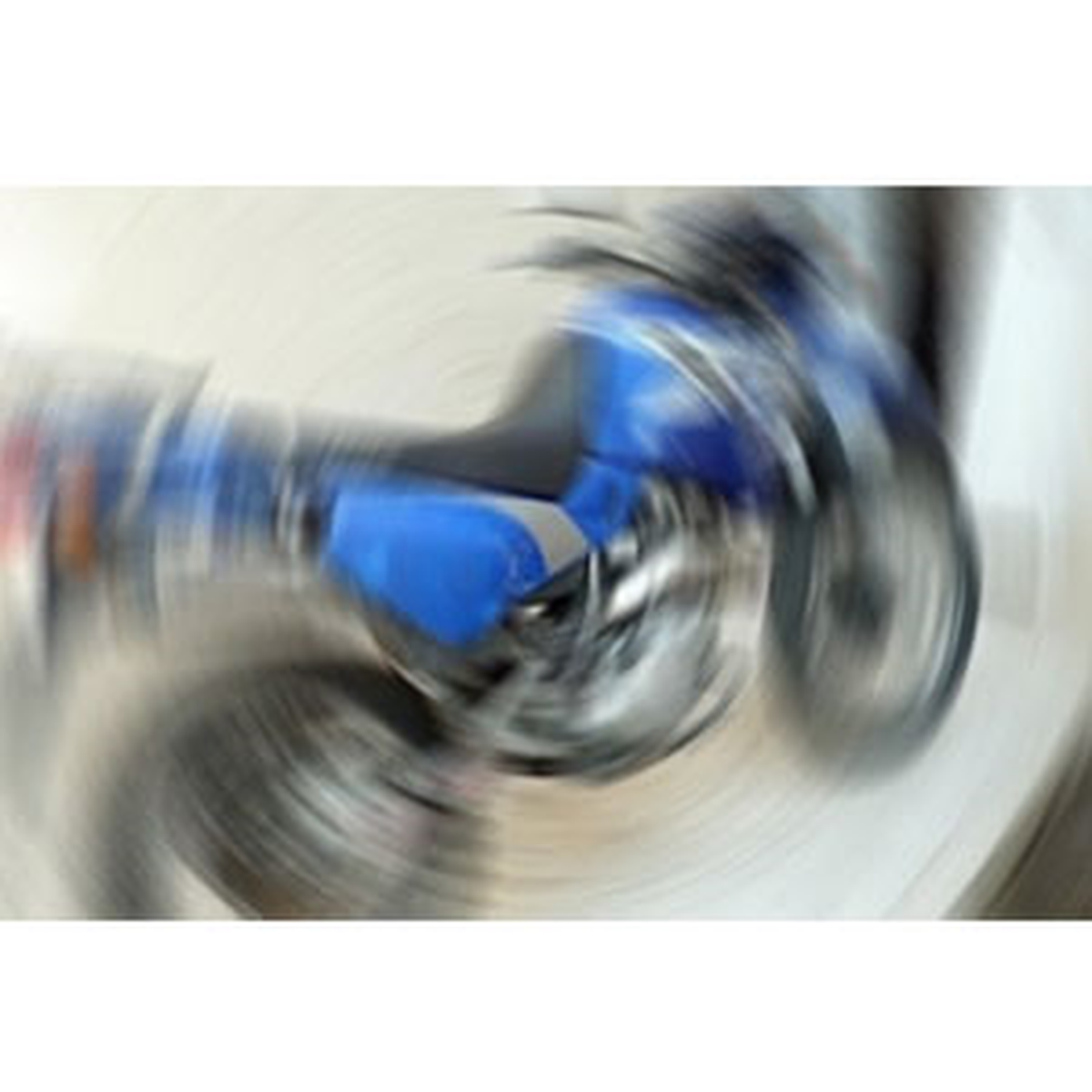 Yeni Aldığı Motosikletini Plaka Bile Çıkartamadan Çaldırdı