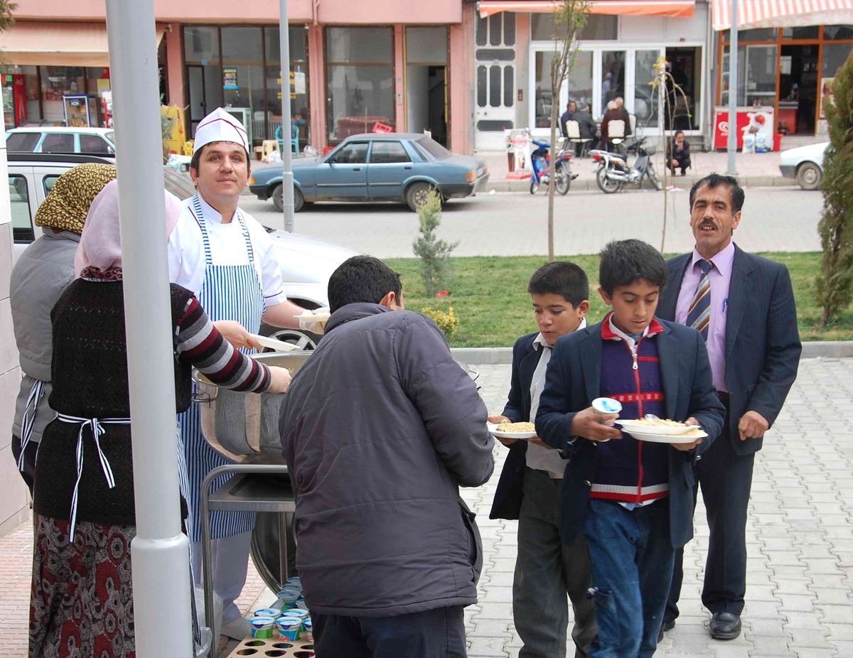 Yeni Hükümet Konağı İçin Çifte Kurban