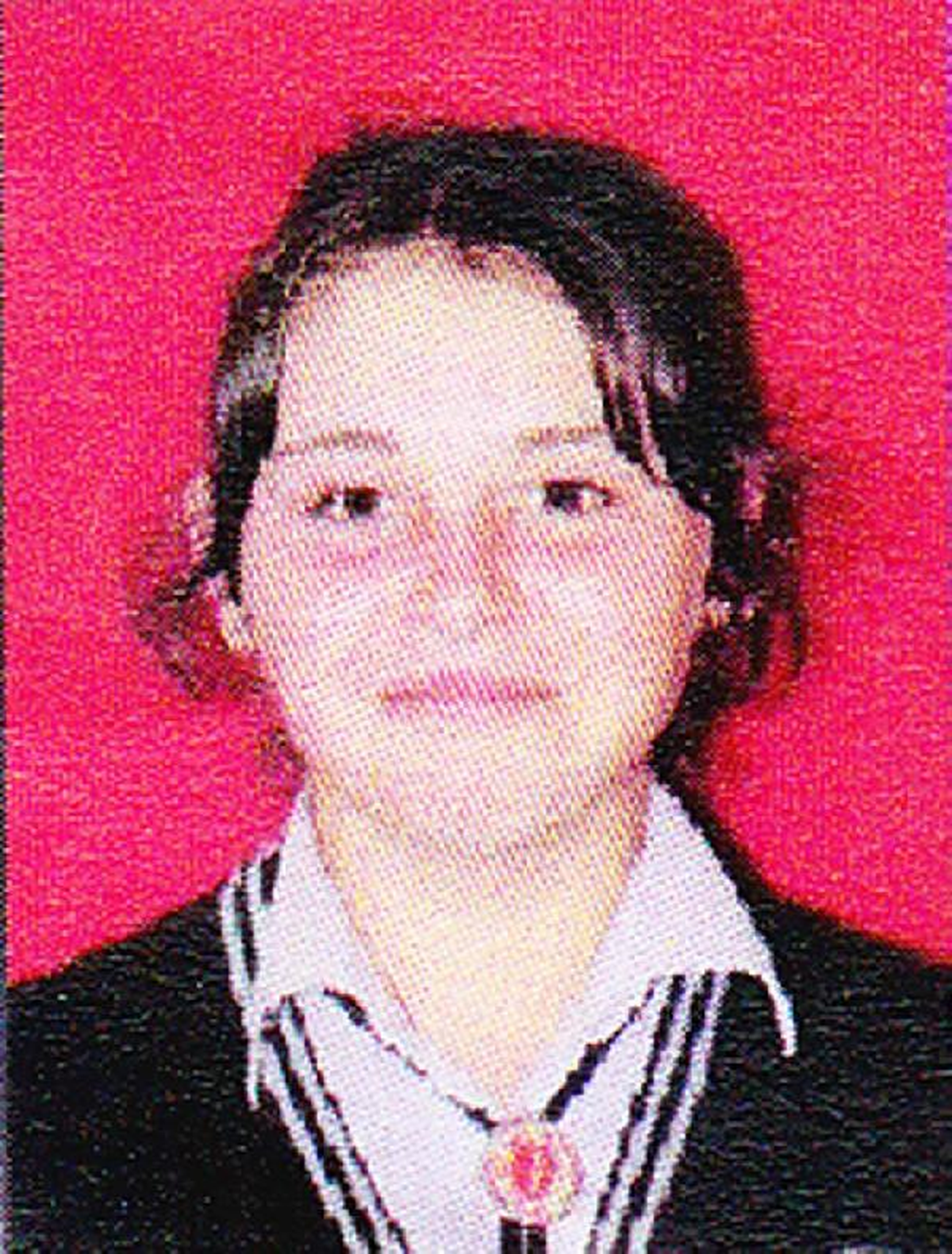 15 Yaşındaki Ayşe Odasında Ölü Bulundu