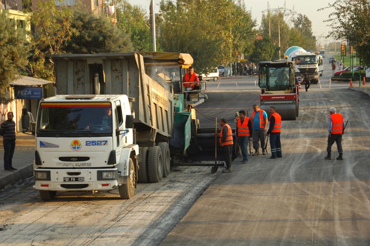 Aldırmaz\'a Asfalt Teşekkürü