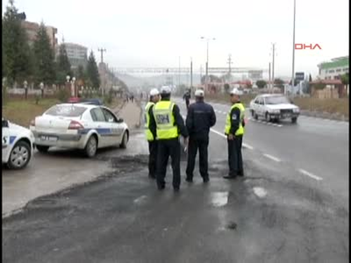 Bartın Sürücülere Kış Lastiğinde Son Gün Uyarısı Sürücülere Kış Lastiğinde Son Gün Uyarısı...