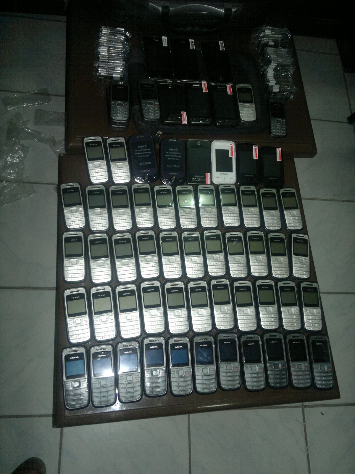 Bulanı4k\'ta Kaçak Cep Telefonu Ioperasyonu