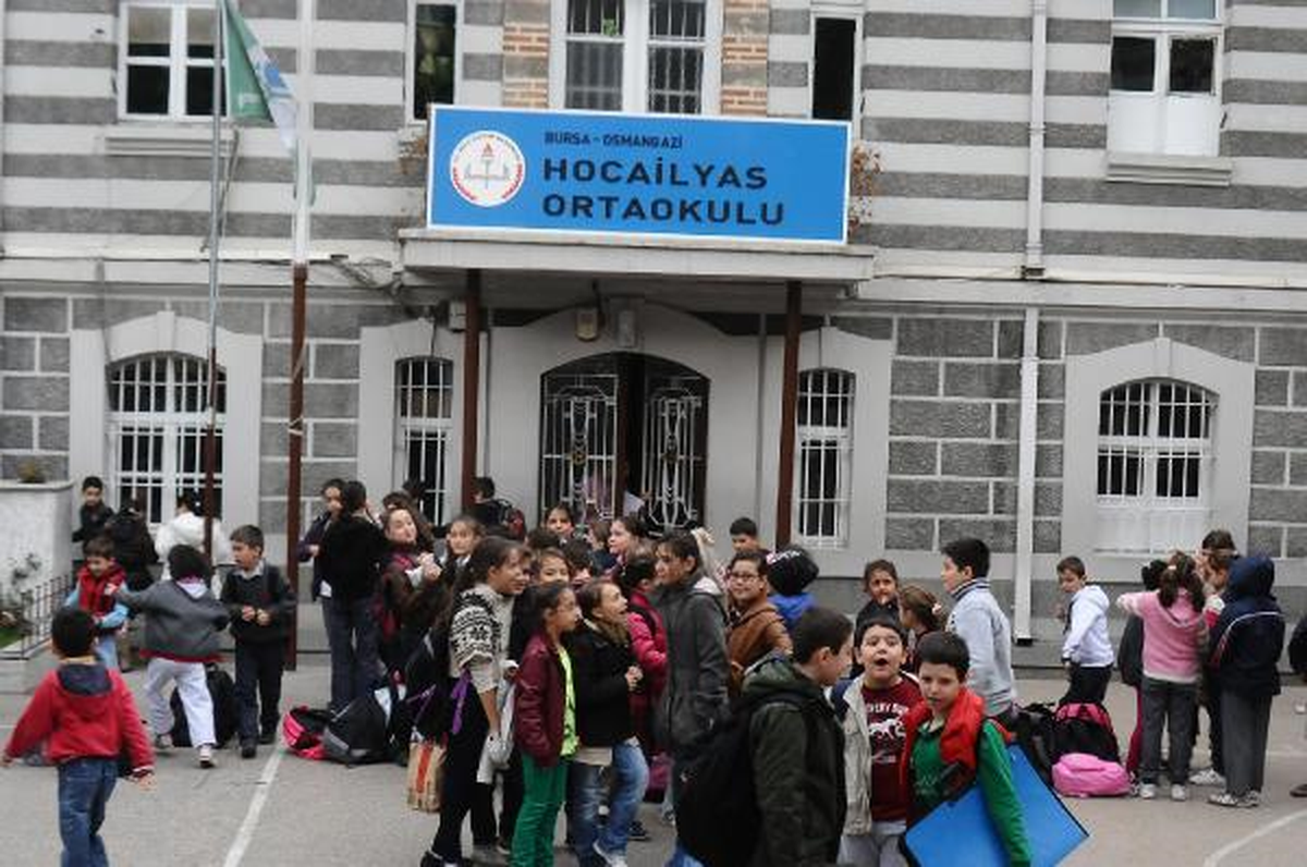 Bursa\'da Serbest Kıyafet Dönemi Erken Başladı