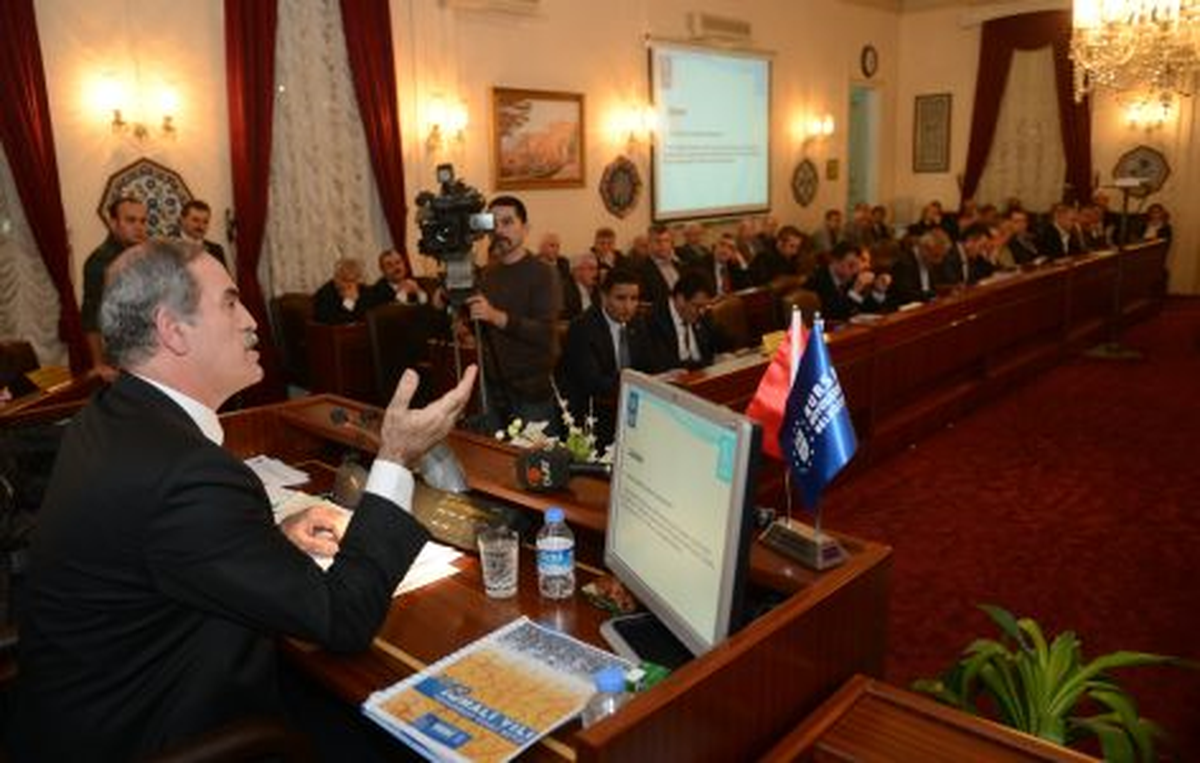 Büyükşehir\'in 2013 Bütçesi 1 Milyar 20 Milyon TL