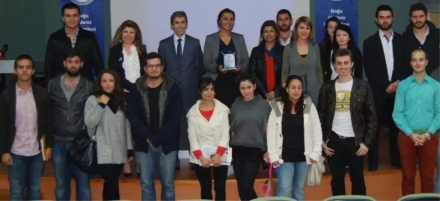 DAÜ İletişim\'de AIDS Konferansı Yapıldı