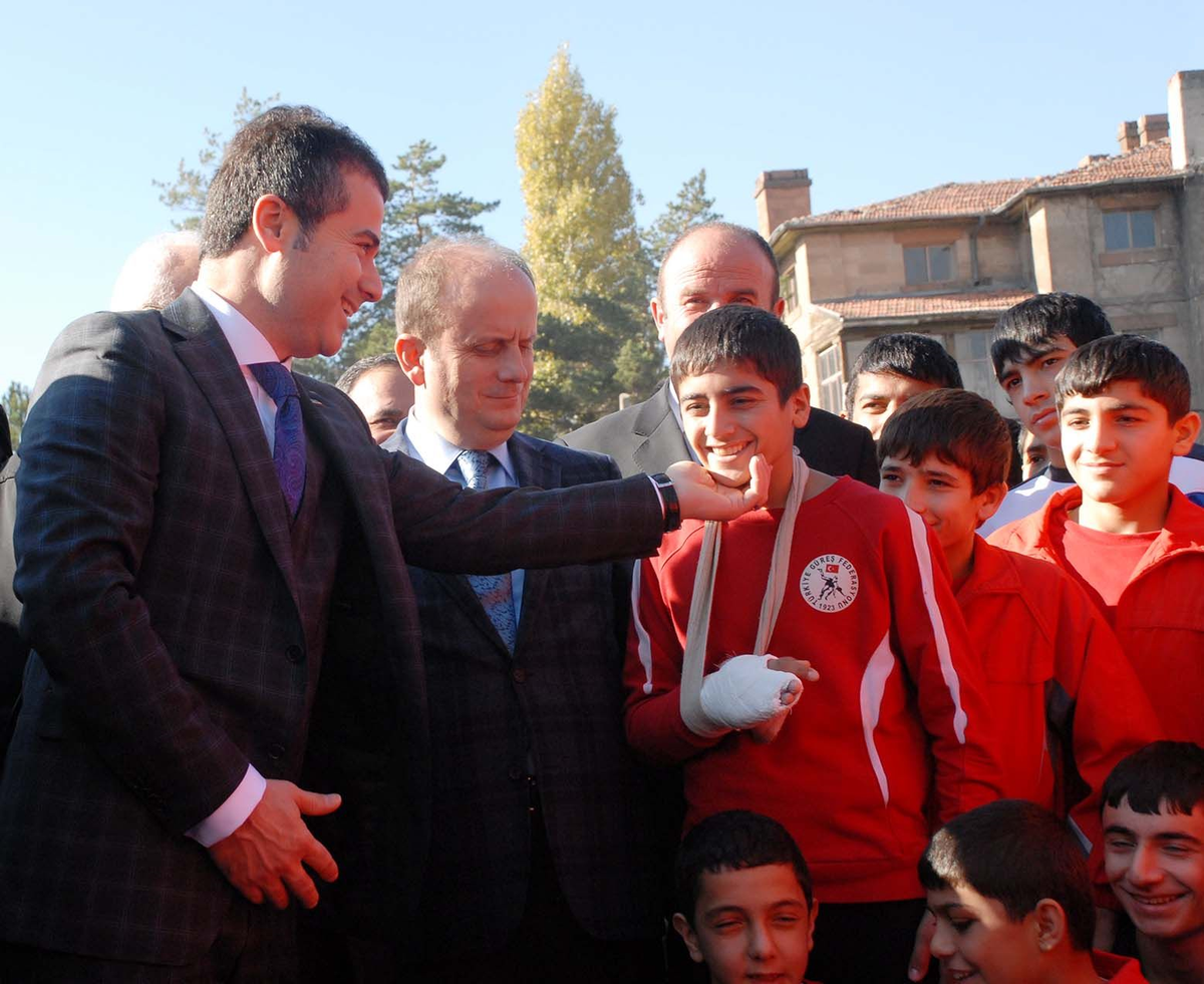 Gençlik ve Spor Bakanı Kılıç, Kayseri\'de