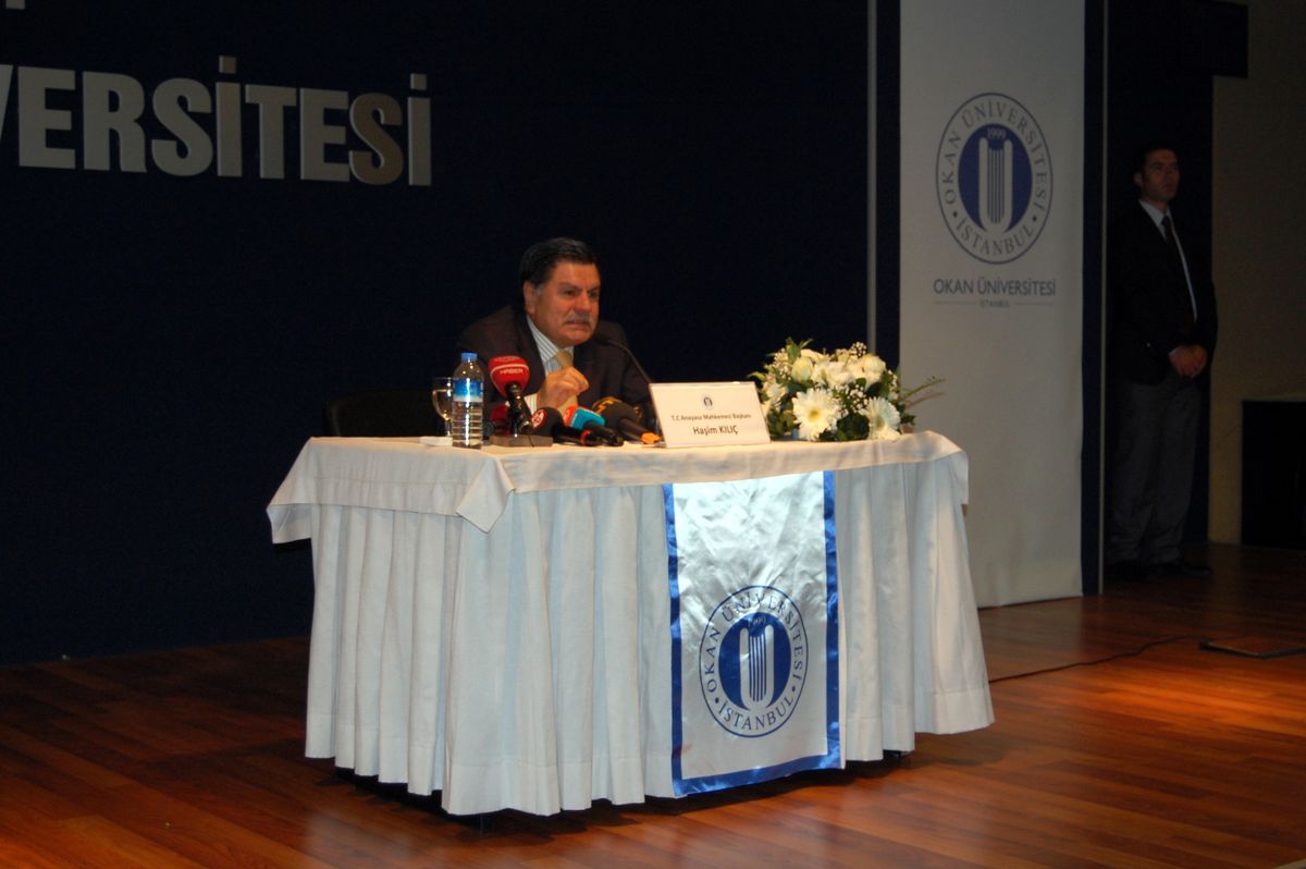 Haşim Kılıç\'tan "Anayasa" Yorumu